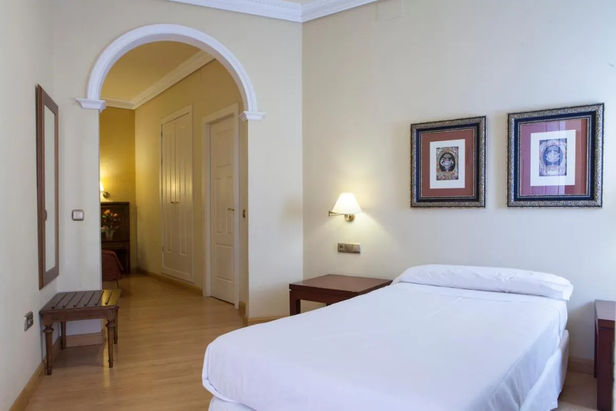Image 1 of Hotel Cervantes