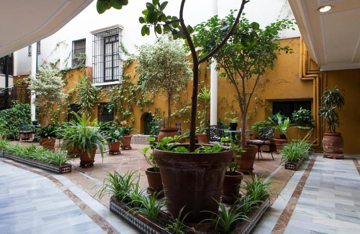 Image 5 of Hotel Cervantes