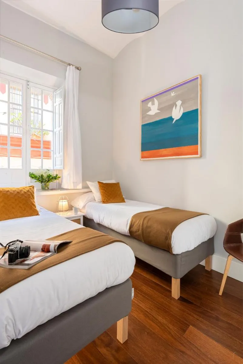 Image 6 of Imperial Luxury & Modern Apartment
