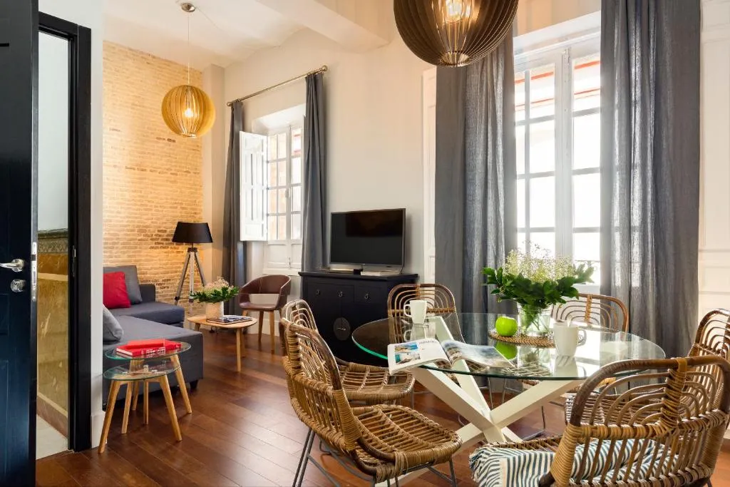 Image of Imperial Luxury & Modern Apartment