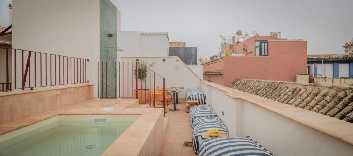 Image 1 of LIRIUM Casa Patio