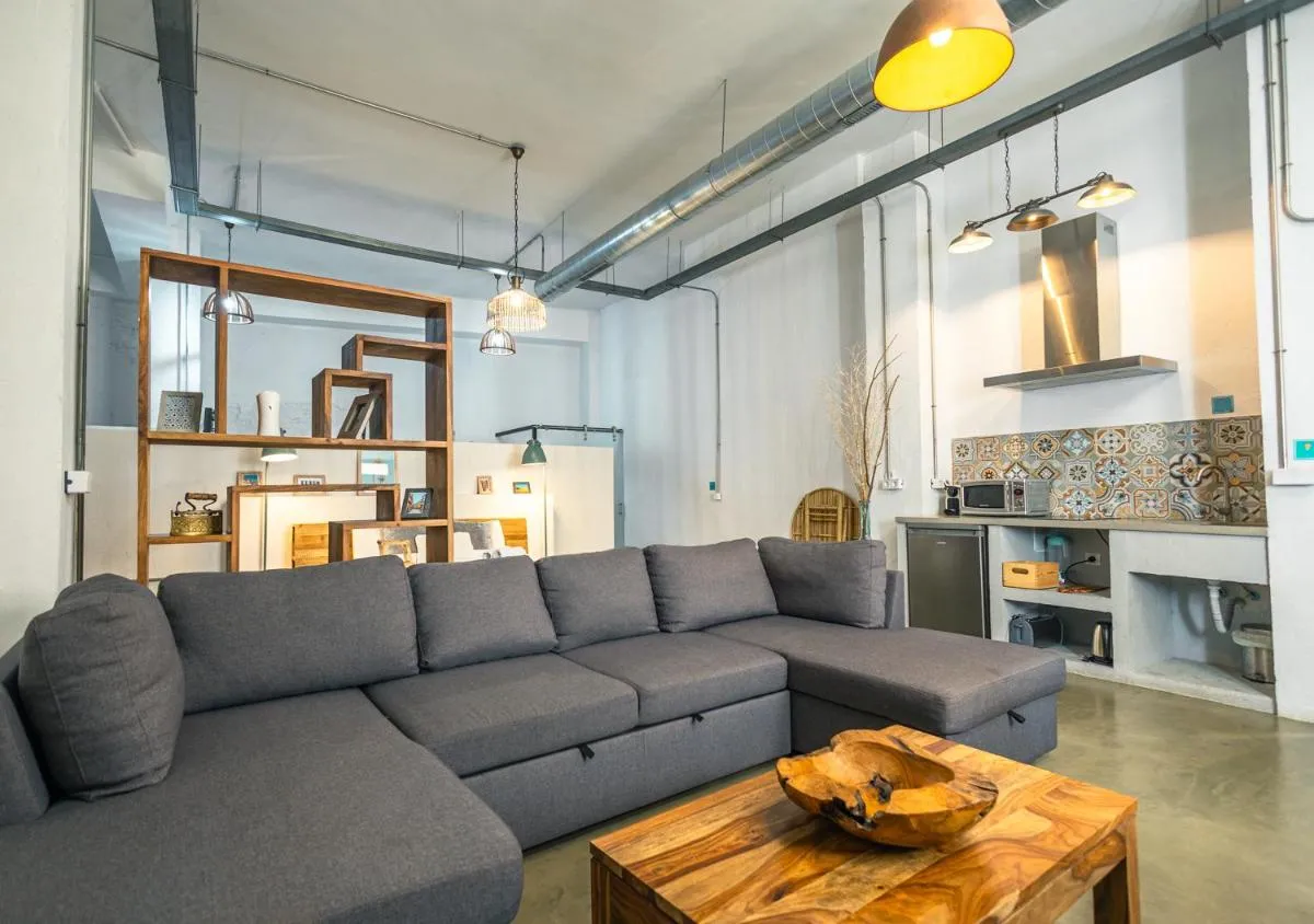 Image 2 of Loft-style ground floor flat