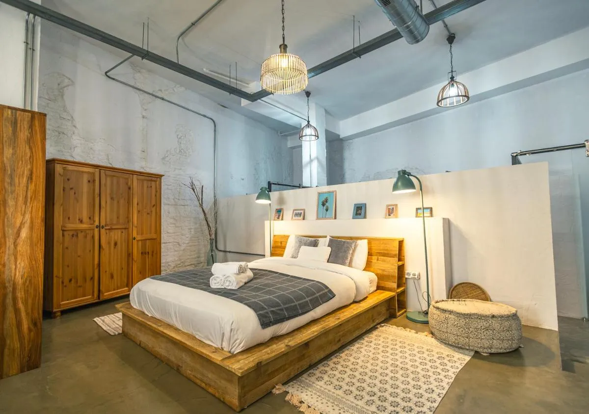 Image 1 of Loft-style ground floor flat