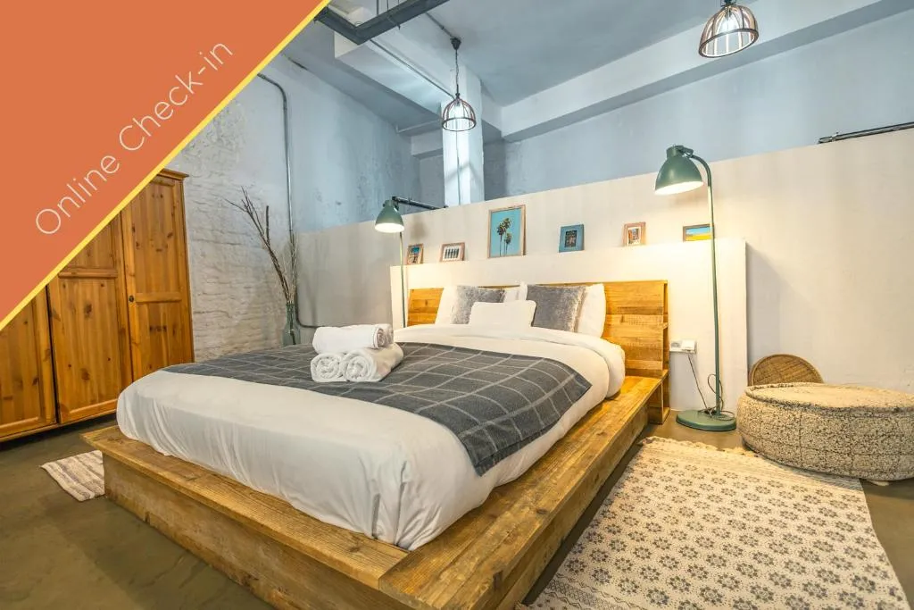 Image of Loft-style ground floor flat