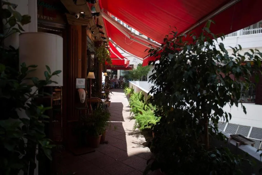 Image 5 of Luminosity Square Studio. Francos 14
