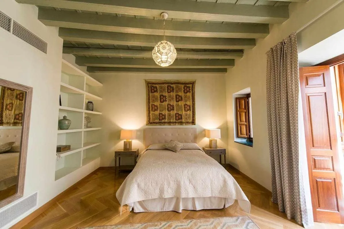 Image 6 of Luxe Carlos Cañal
