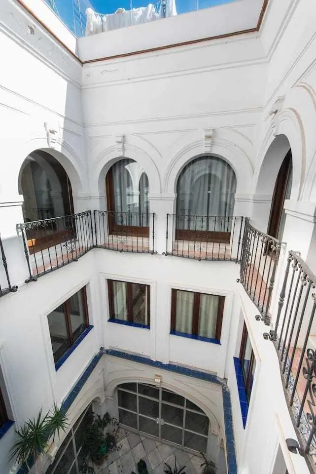 Image 5 of Luxe Carlos Cañal