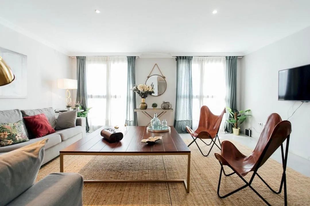 Image 4 of Minty Stay – 3BD Cathedral