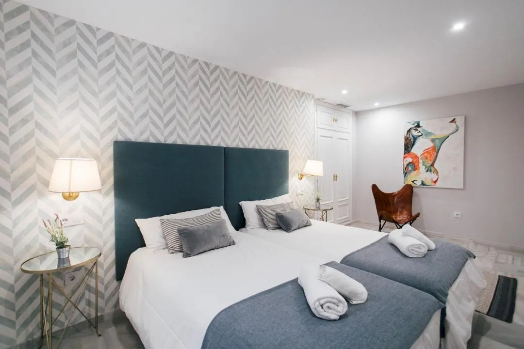 Image 1 of Minty Stay – 3BD Cathedral