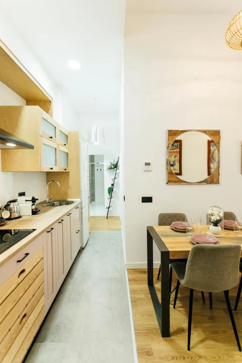 Image 4 of Modern with seasonal swimming pool- 1Bd 1Bth- Goyeneta