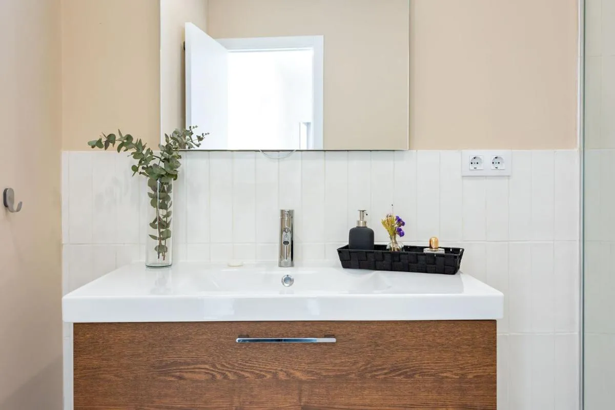 Image 6 of Muro city center suite by Valcambre