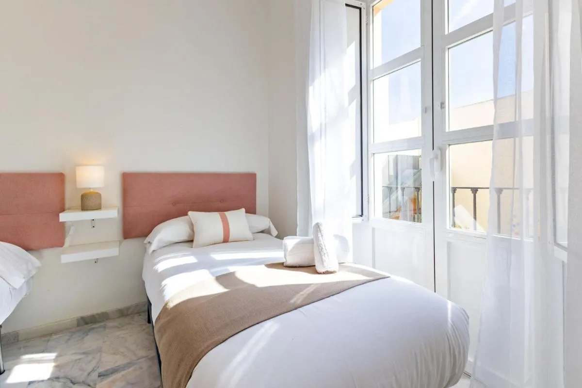 Image 5 of Muro city center suite by Valcambre