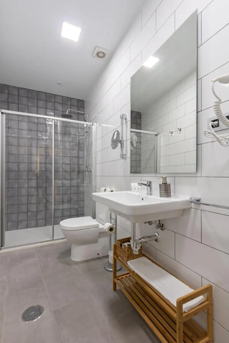Image 3 of Nine O Clock San Agustin Suites