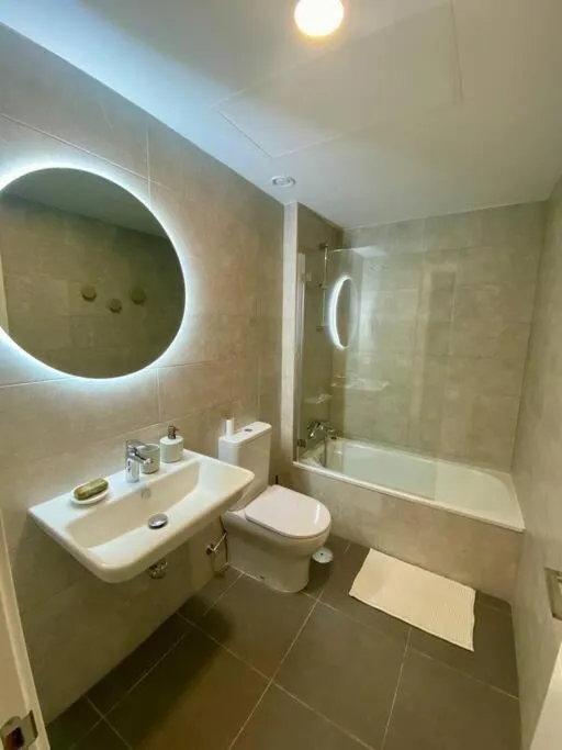 Image 6 of Nuevo Moderno Apartamento de Lujo