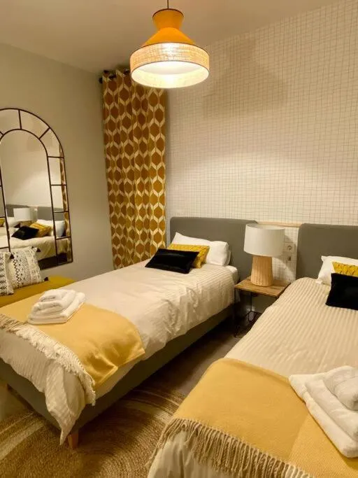 Image 2 of Nuevo Moderno Apartamento de Lujo