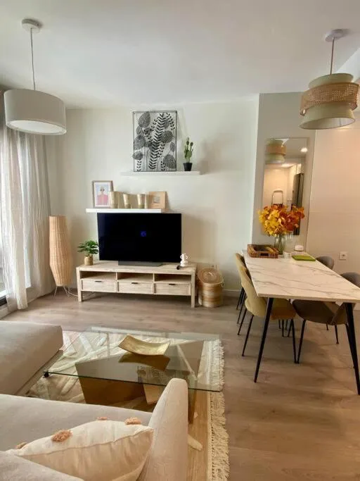 Image 3 of Nuevo Moderno Apartamento de Lujo