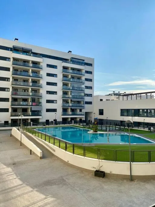 Image 5 of Nuevo Moderno Apartamento de Lujo