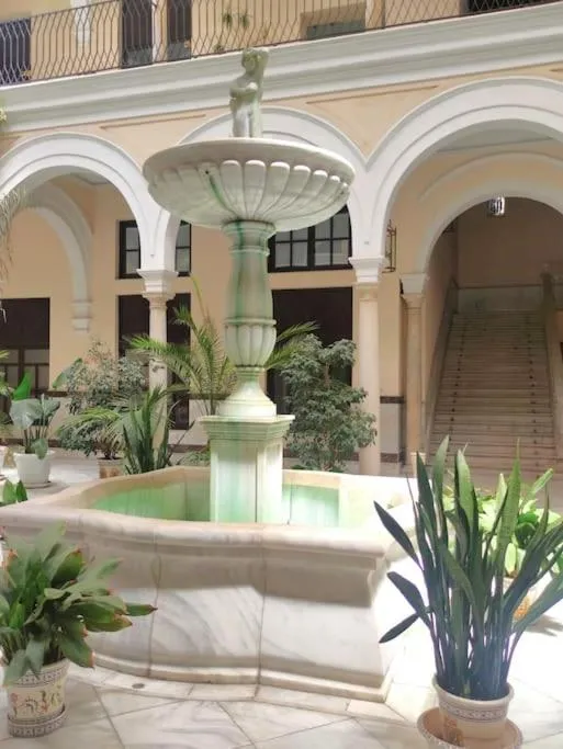 Image 3 of Palacio de los Marqueses de Monsalud