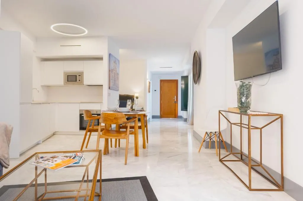 Image of Panther Home Francos