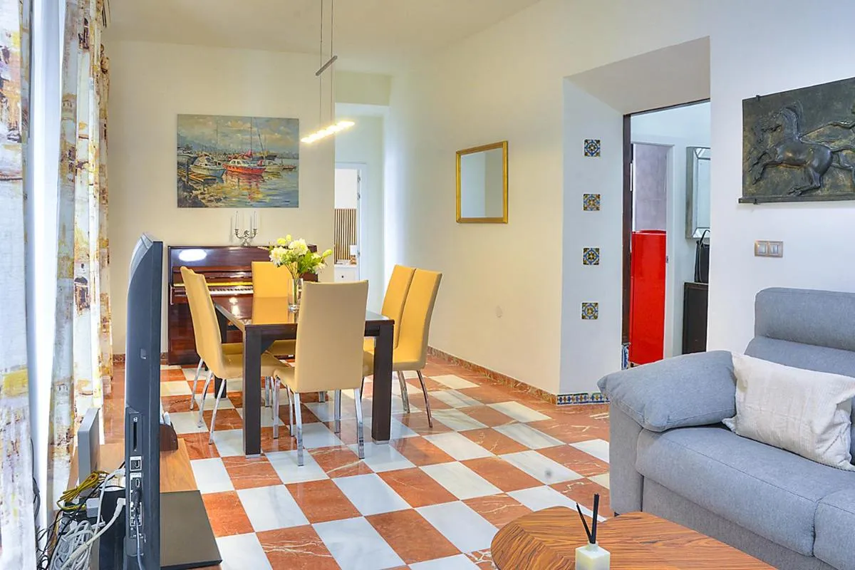 Image 3 of Piso Deluxe Argote