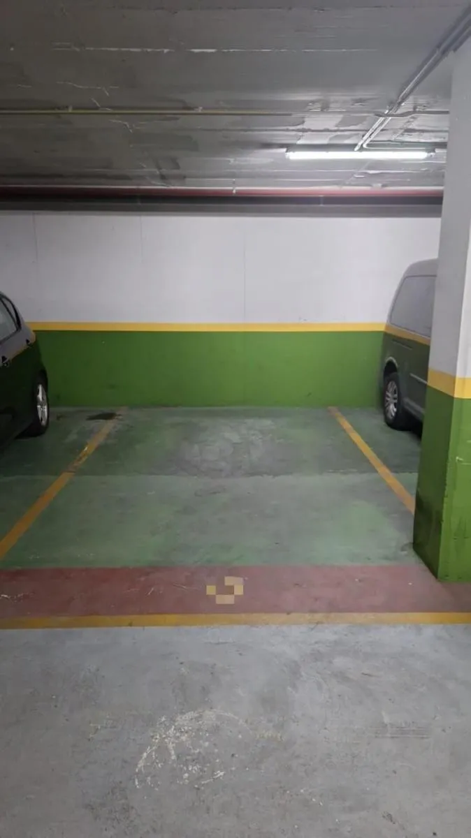 Image 4 of Piso con patio privado y parking Nervión Sevilla