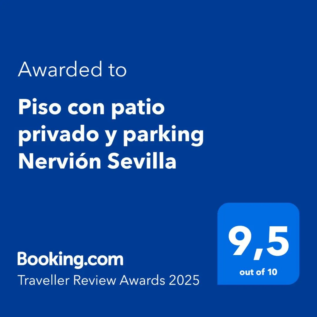 Image 3 of Piso con patio privado y parking Nervión Sevilla