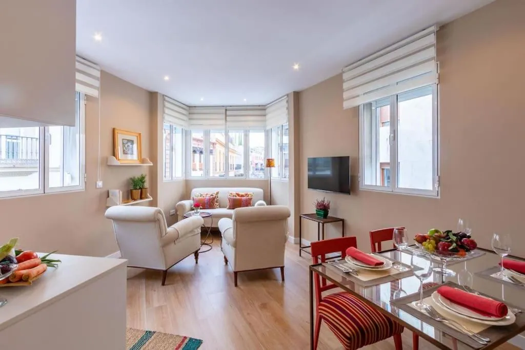 Image of Plaza Nueva Deluxe Suite by Valcambre