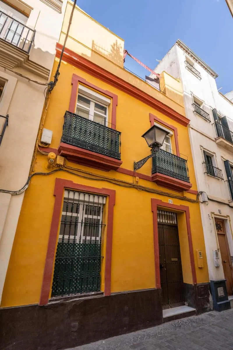 Image 3 of Private House Cathedral Terrace