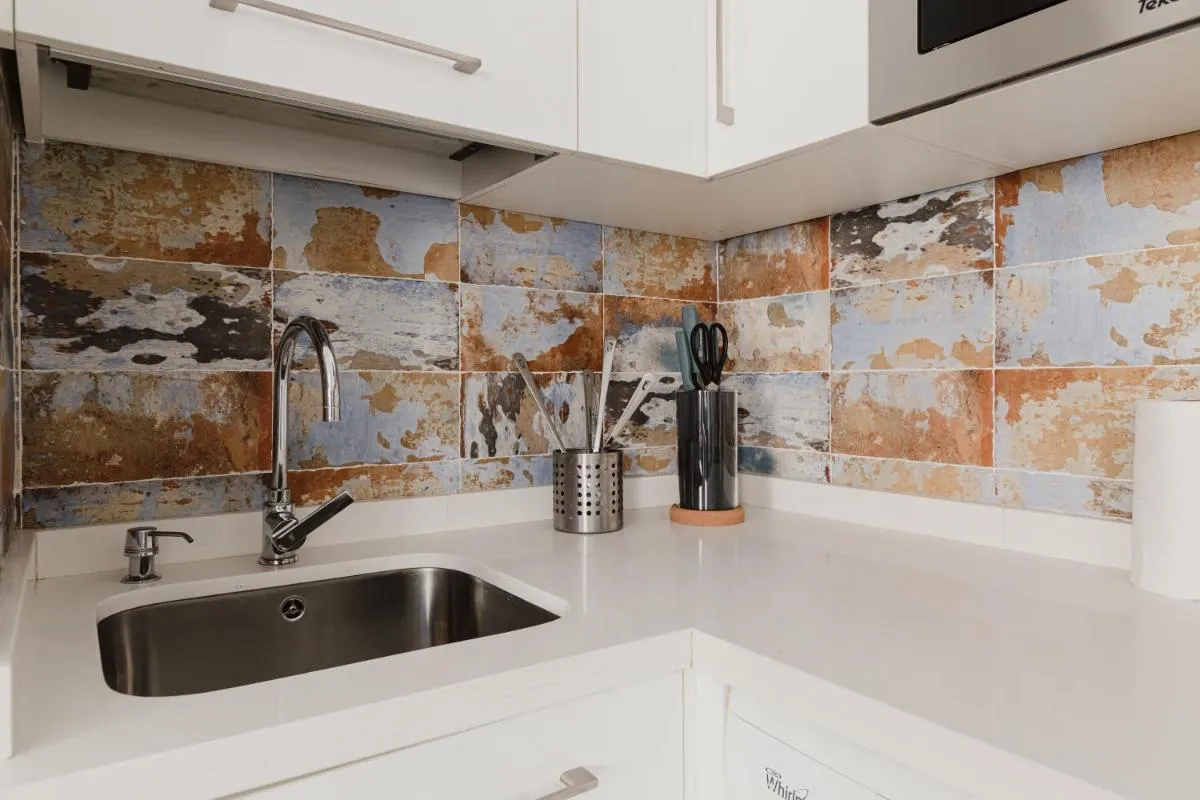 Image 2 of Quiet and comfortable fully renovated apartment