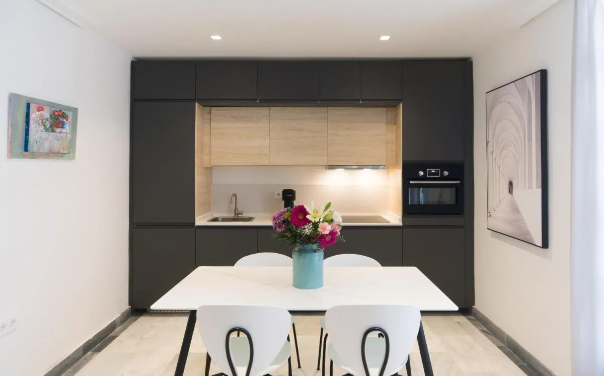 Image 3 of REY DE SEVILLA FLATS – Arenal