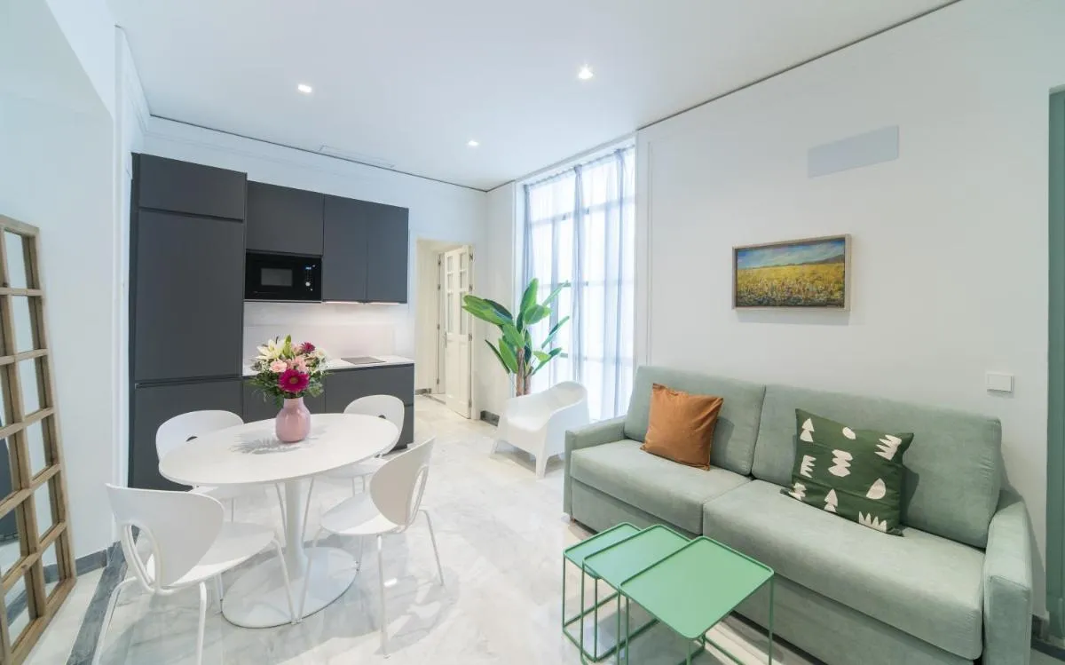 Image 4 of REY DE SEVILLA FLATS – Arenal