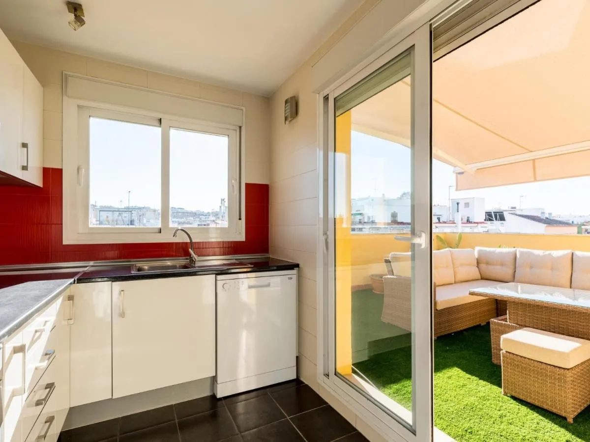 Image 3 of Rd2 Aparcamiento Incluido Triana Terraza Privada