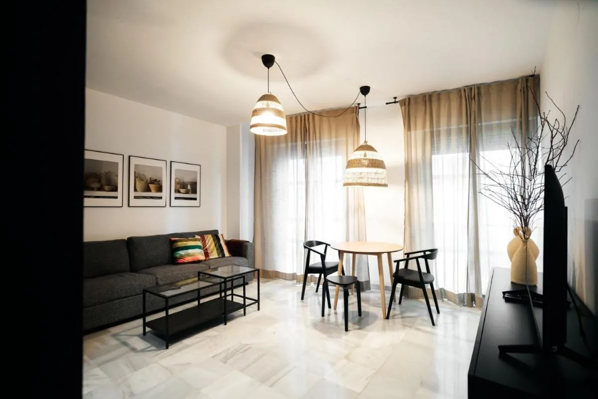 Image 3 of Reyes Católicos Suite Apartment