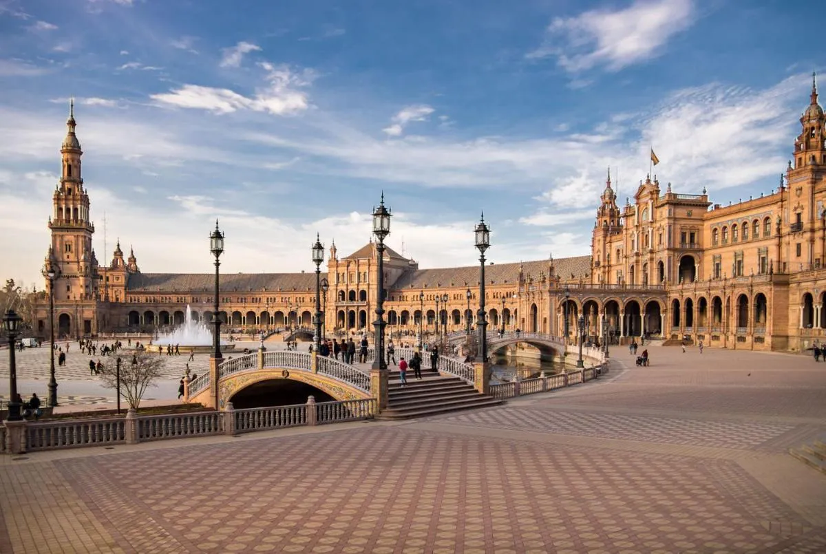 Image 5 of Rodrigo de Triana Courtyard by Valcambre