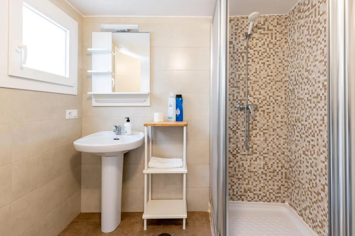 Image 2 of SN Parking Incluido 4Bd 2Bth Excelente Ubicacion