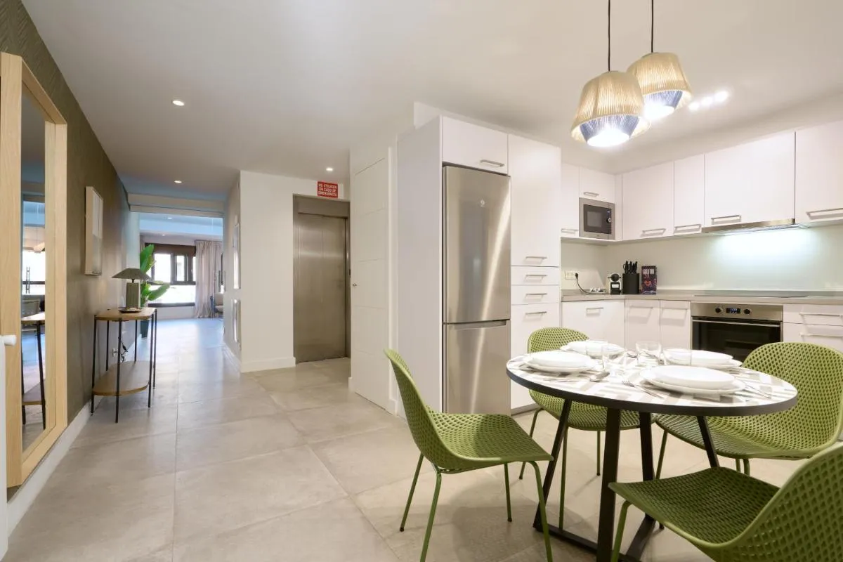 Image 6 of San Francisco Top-Luxury, by Homing U