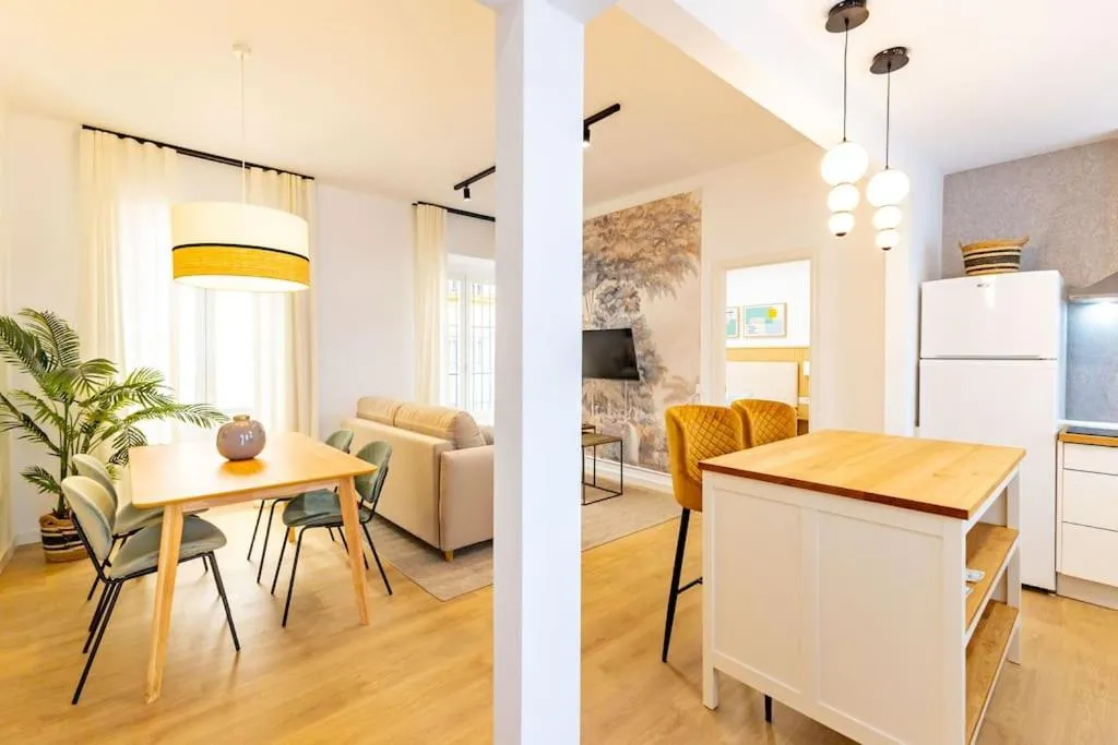 Image of Santa Catalina centra suite by Valcambre