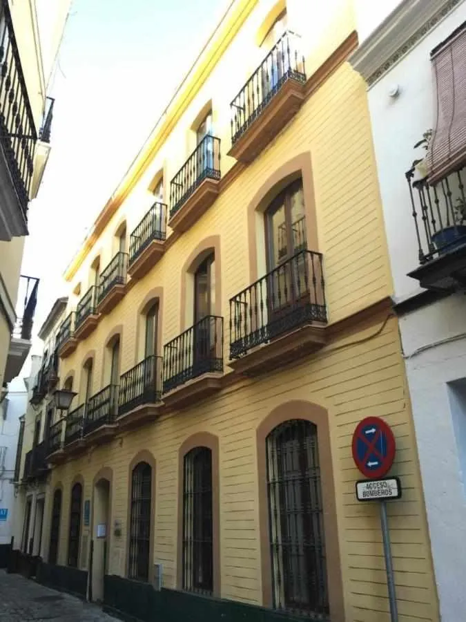 Image 5 of Sleepin Sevilla