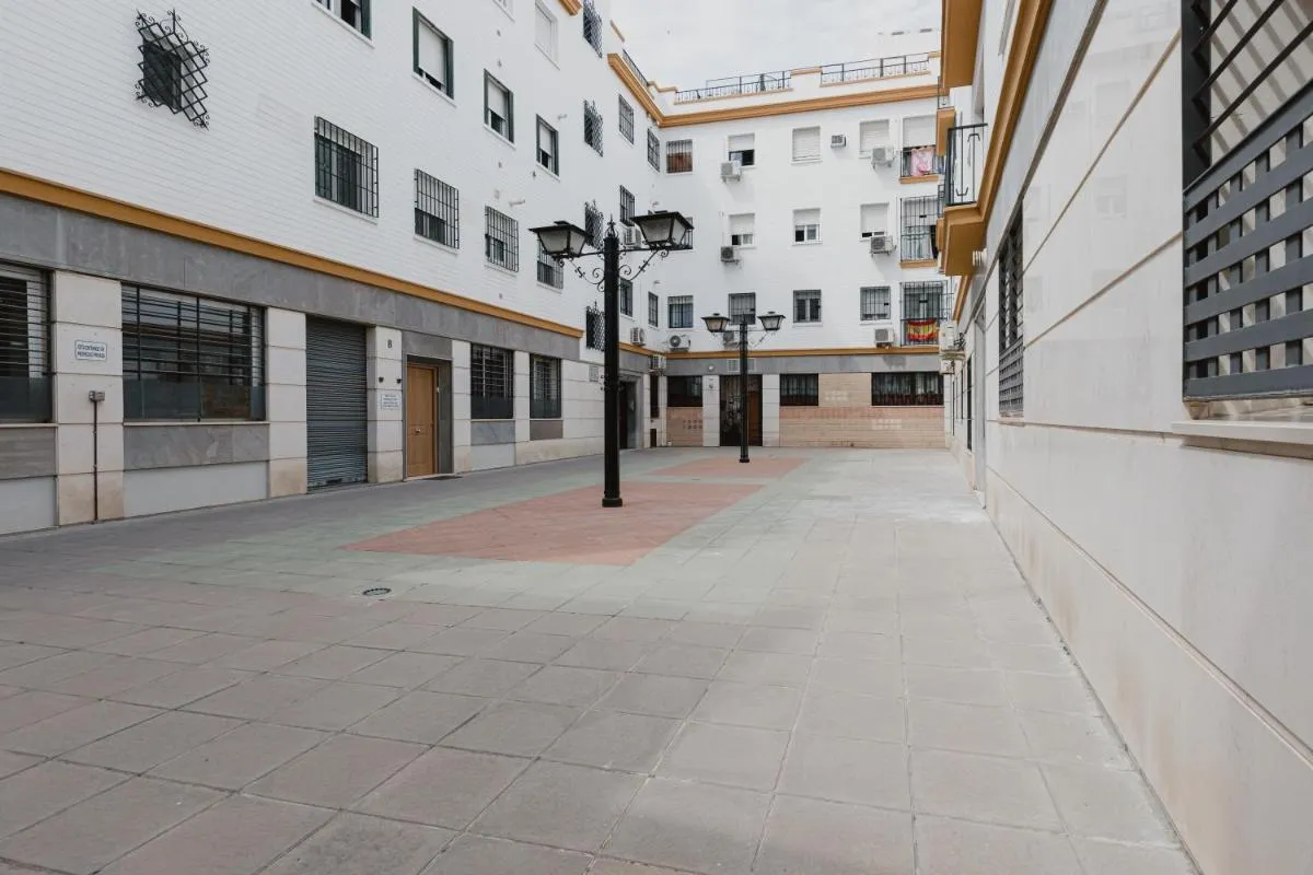 Image 5 of Spacious functional – 1 BD 1BTH – City Center
