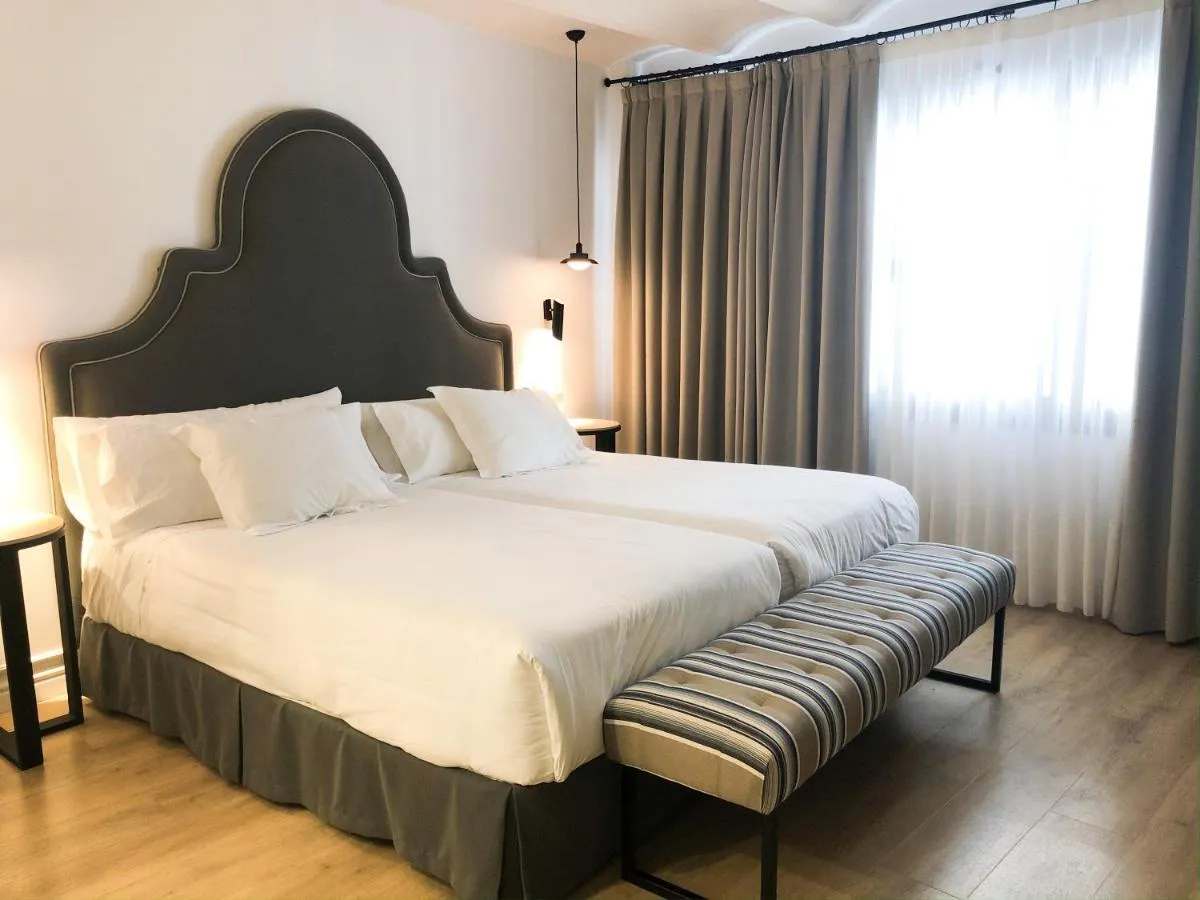 Image 6 of Suites Hom Sevilla