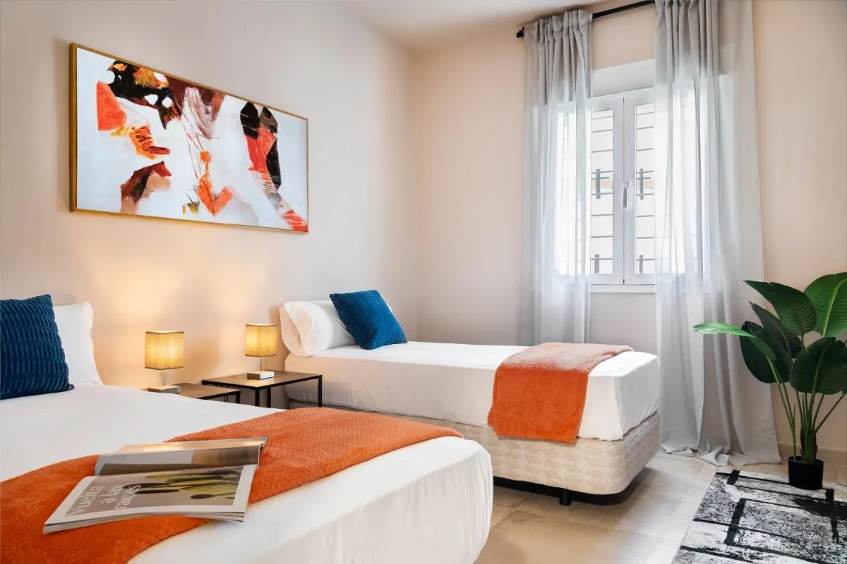 Image 3 of Triana Pureza Suite con Patio Privado