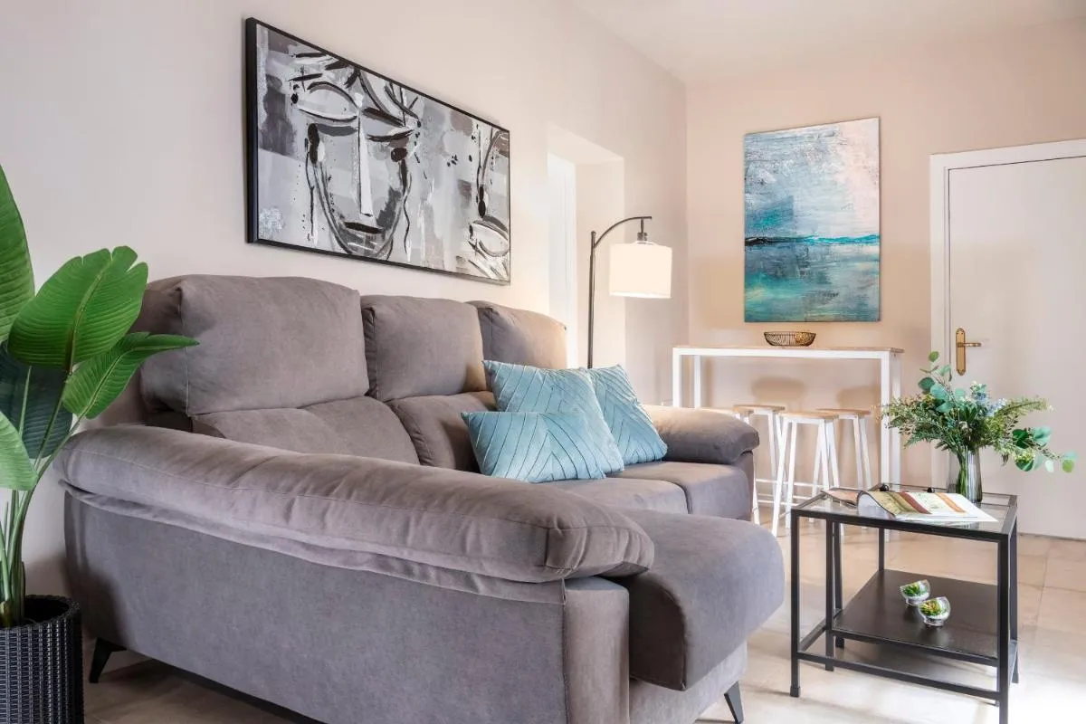 Image 2 of Triana Pureza Suite con Patio Privado