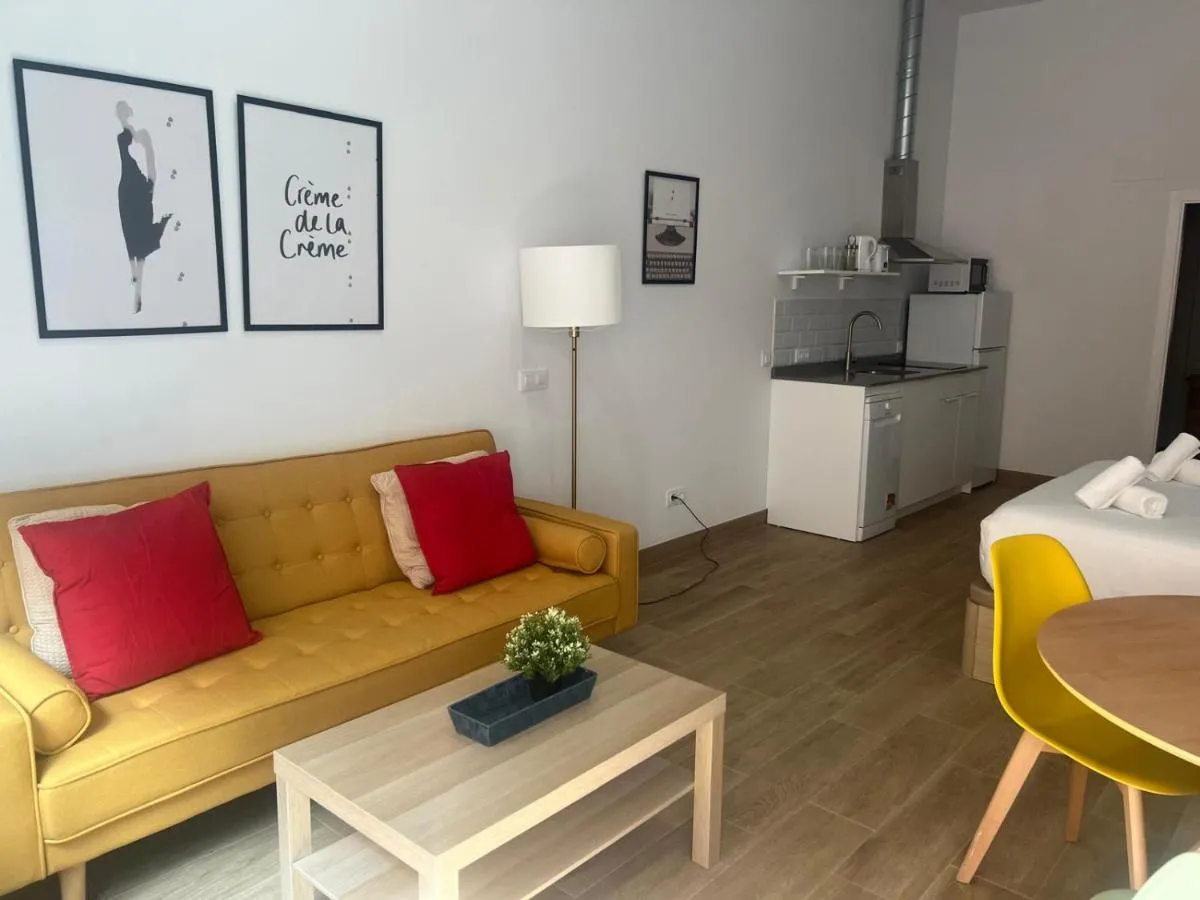 Image 1 of Triana Suite Apartament