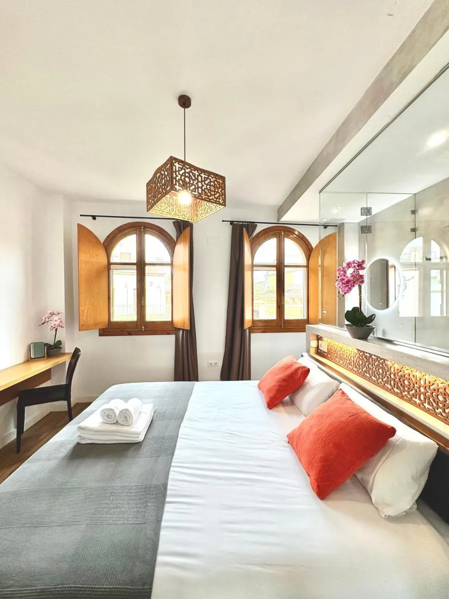 Image 3 of Unique House – Private SPA&Pool -StayInSeville