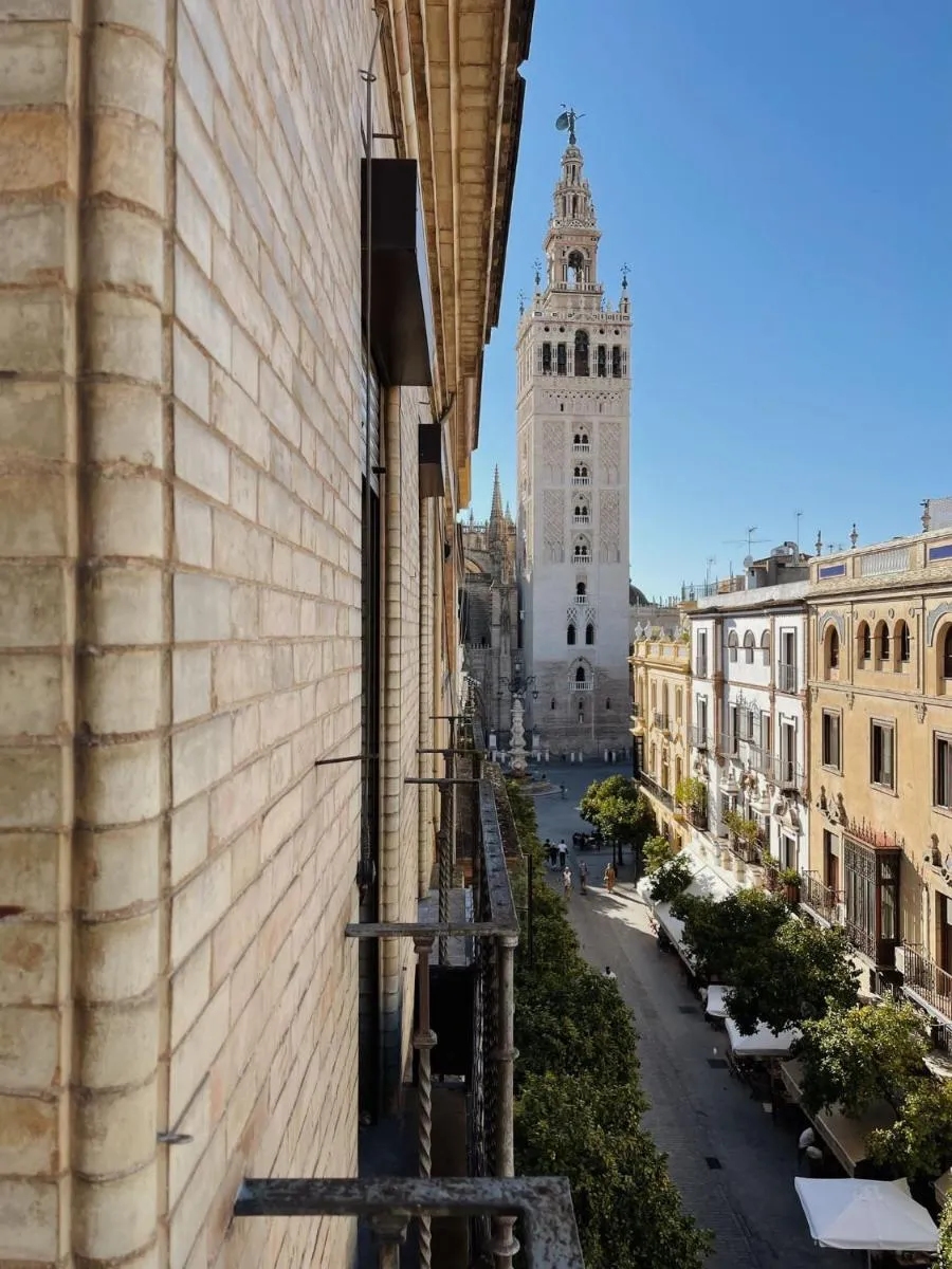 Image 3 of Vista Catedral