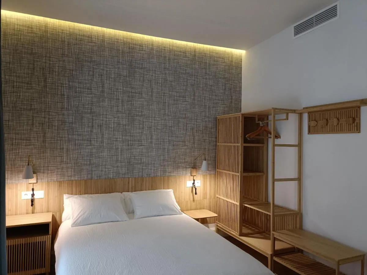 Image 2 of White Suite Alameda