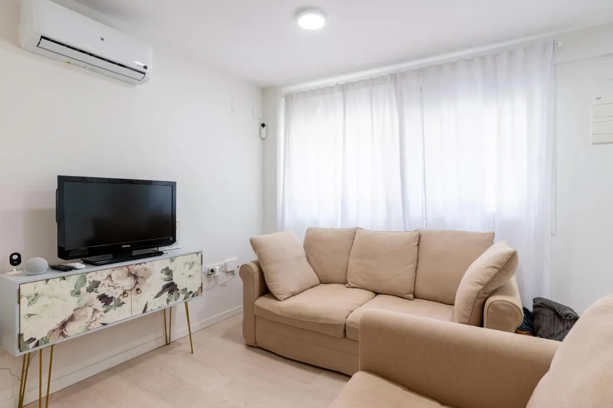 Image 6 of Whitey House in Triana