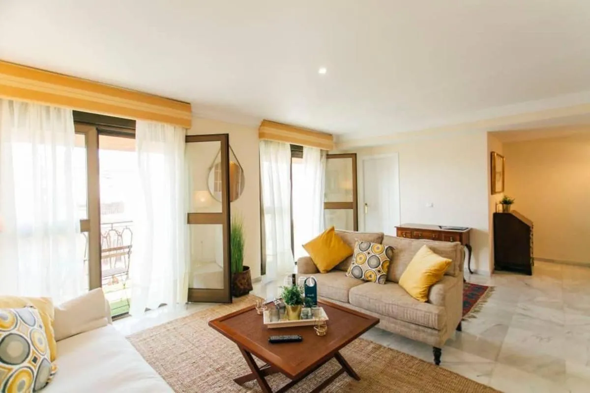 Image 2 of Wide and bright- 3Bd 2Bth- Arenal