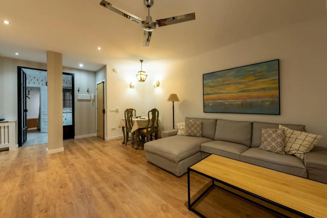 Image 4 of Wide with beautiful kitchen 2Bd 3Bth -Arenal