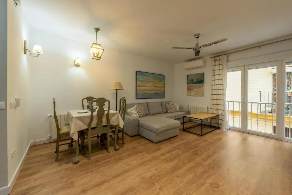 Image 1 of Wide with beautiful kitchen 2Bd 3Bth -Arenal